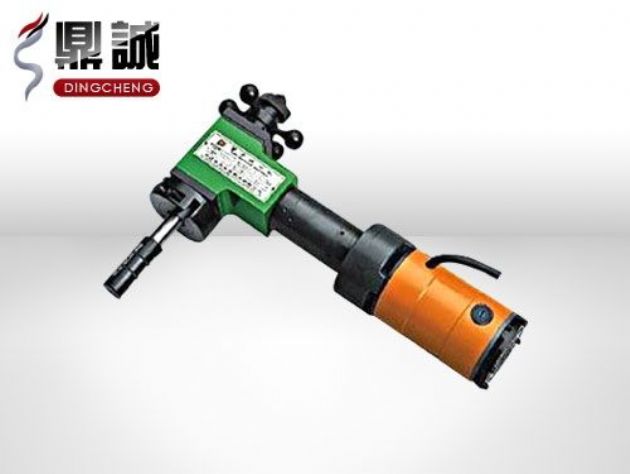 點擊查看詳細信息<br>標題：T型內(nèi)漲式管子坡口機 閱讀次數(shù)：4152